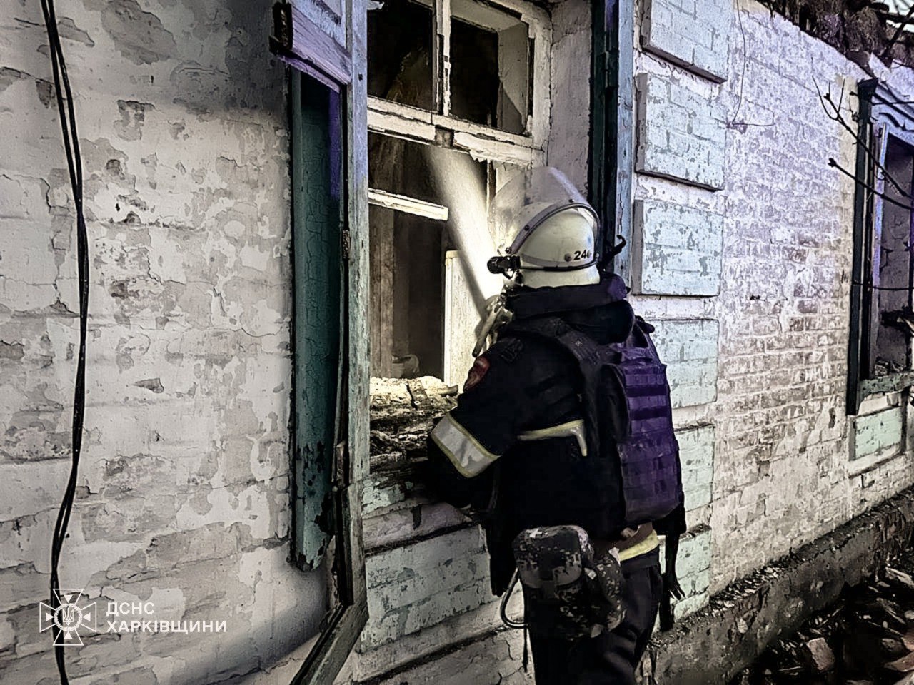 Ворог обстріляв Лозову: кадри наслідків